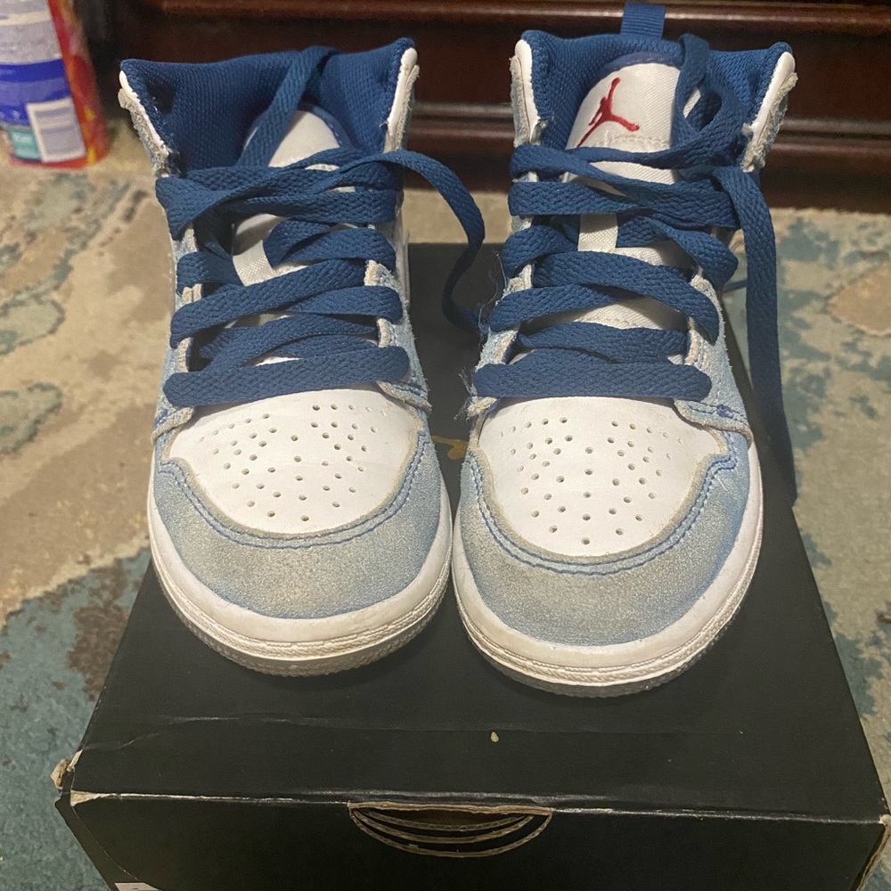 Jordan 1 Mid Se (PS)
